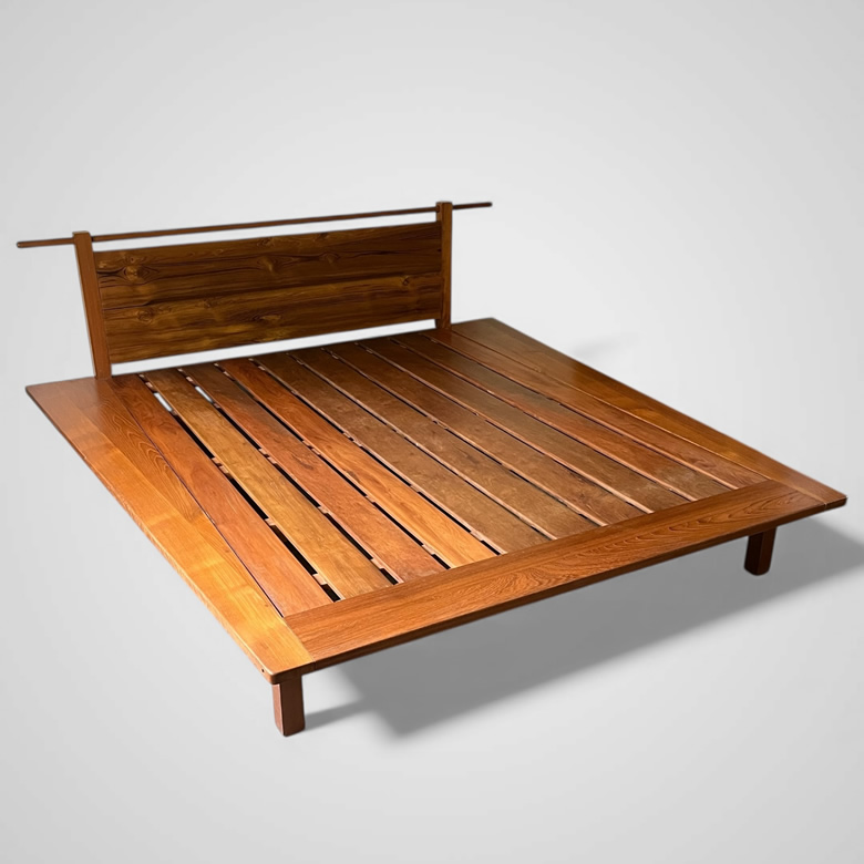 GINCKO PODIUM BED