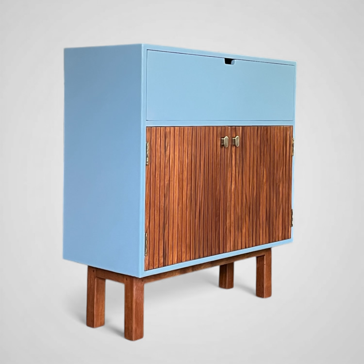 BAR UNIT WITH DROP DOWN LEAF