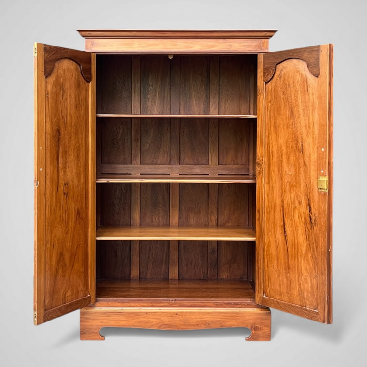 KARAIKUDI EDIT CUPBOARD